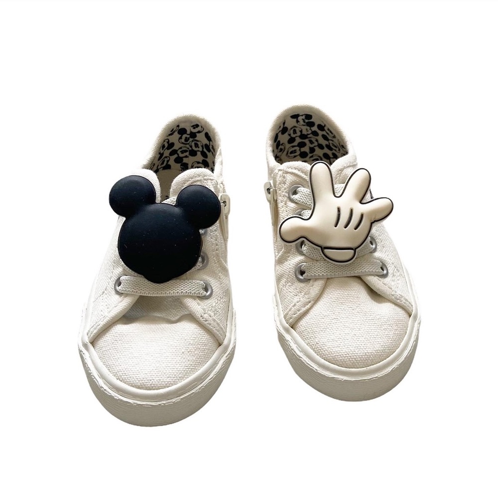 Zara Disney Mickey Mouse sneakers size US 5